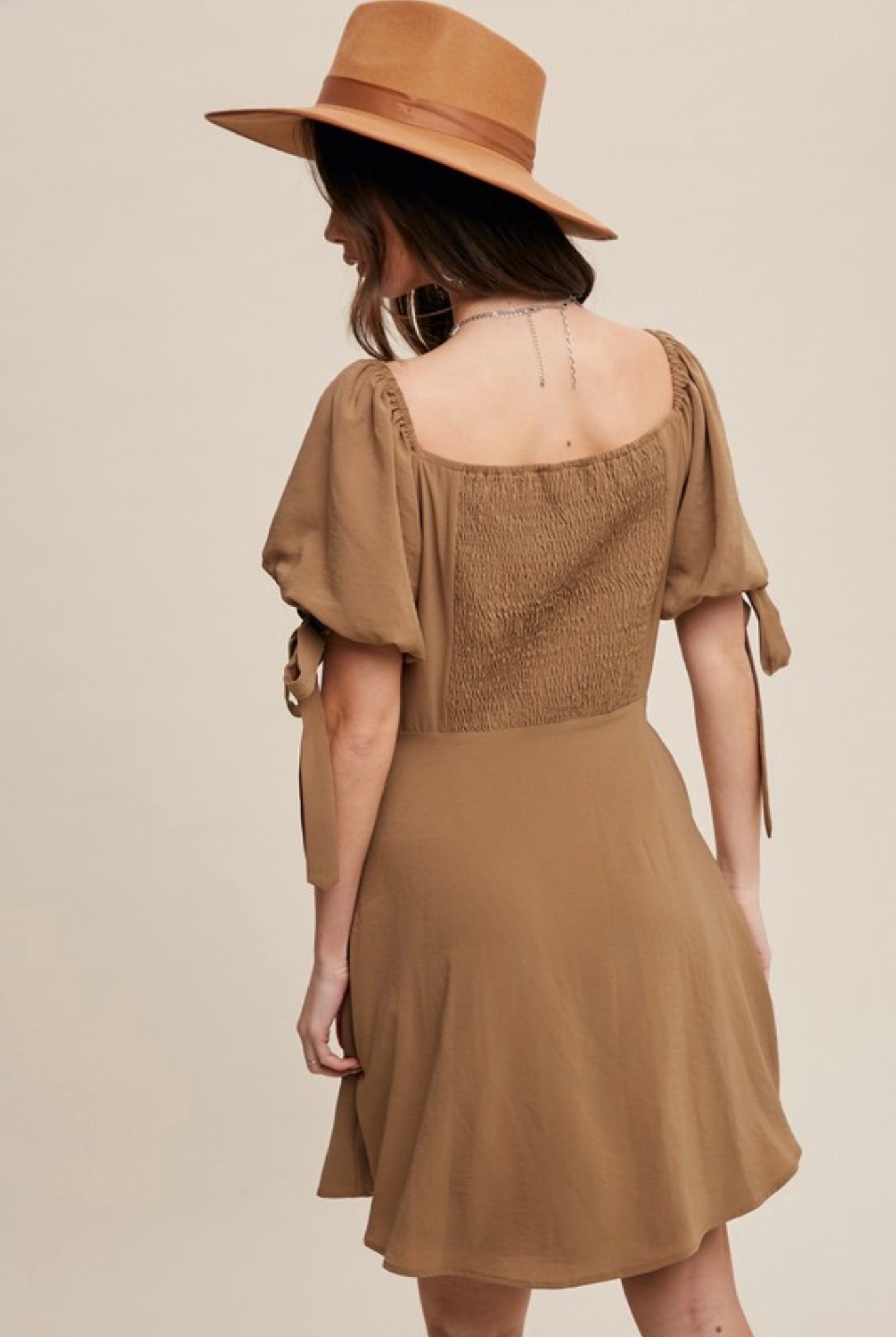 Caramelo Puff Sleeve Dress