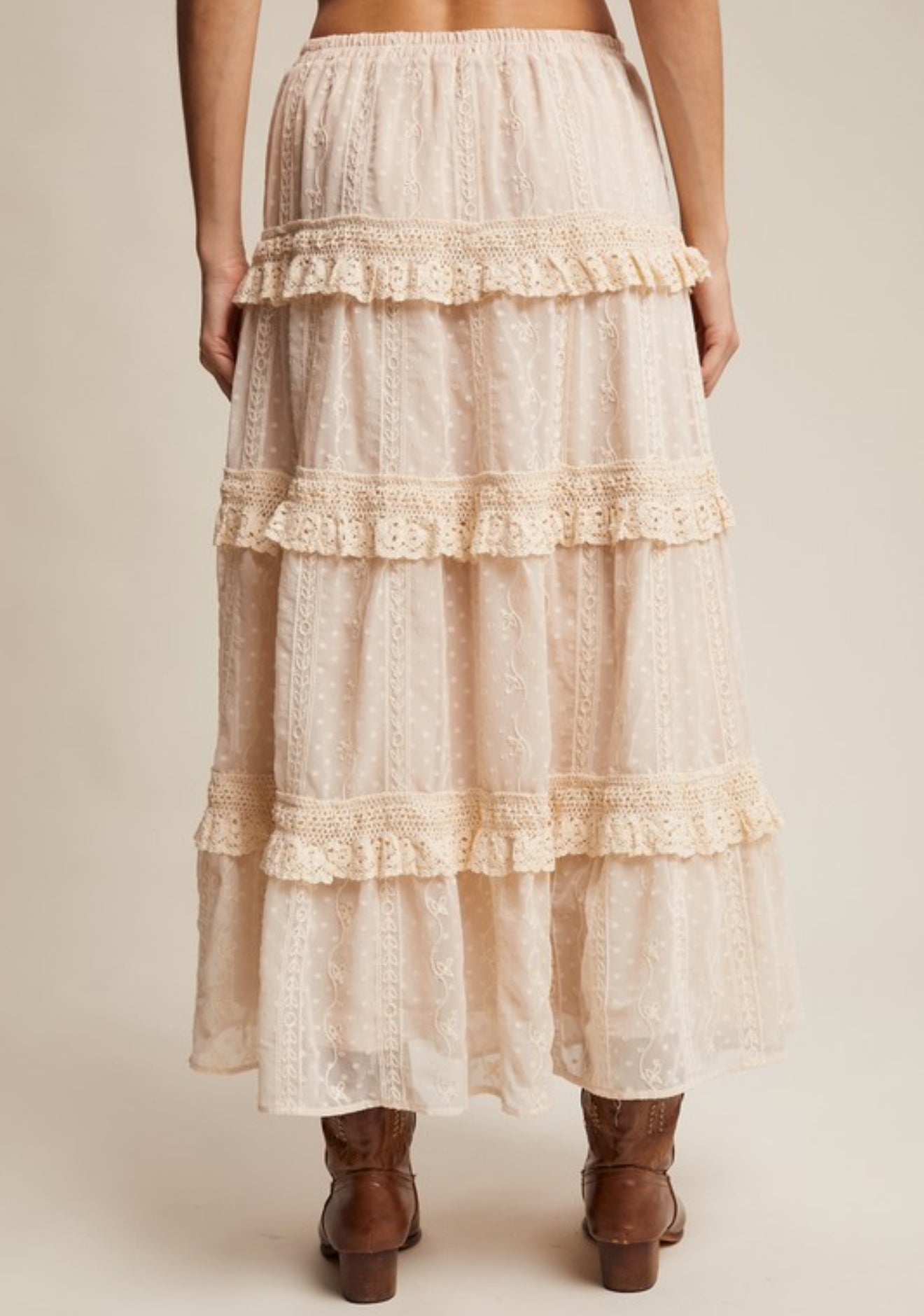 Vera Elegant Lace Skirt
