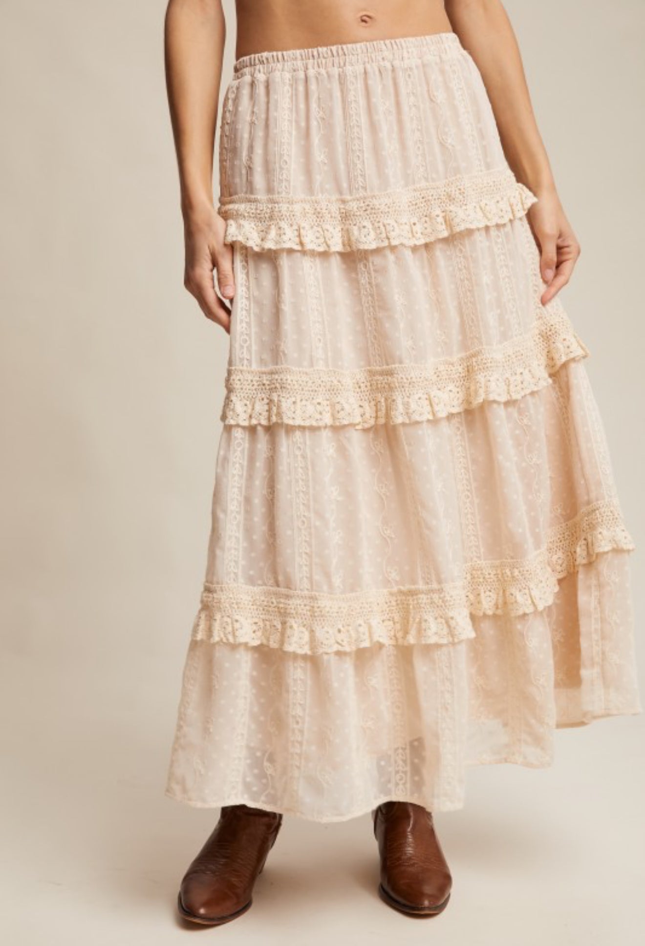 Vera Elegant Lace Skirt