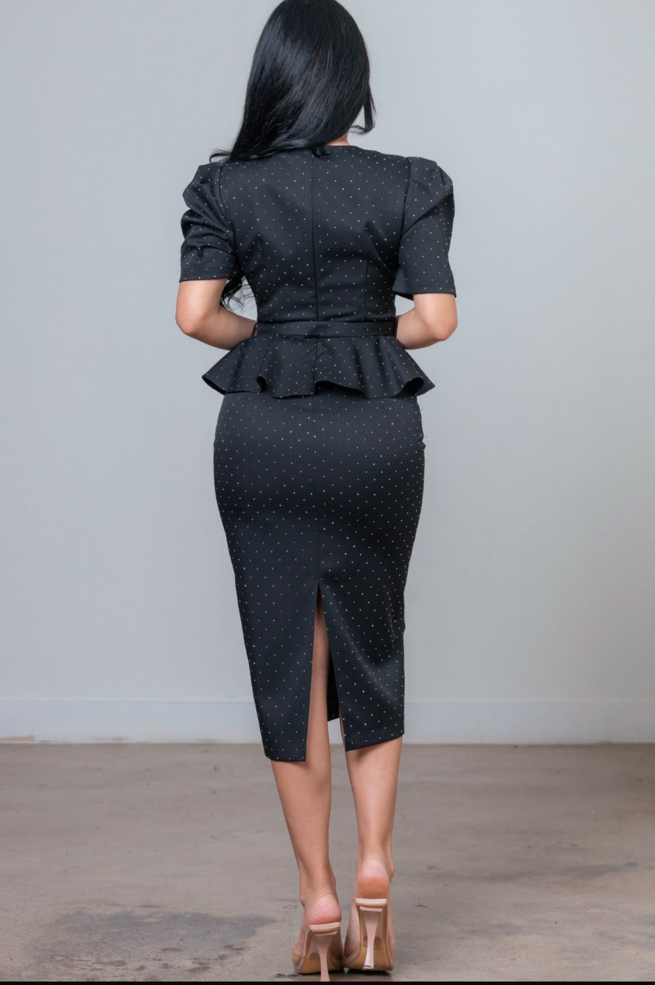 Lorena Elegant Midi Dress