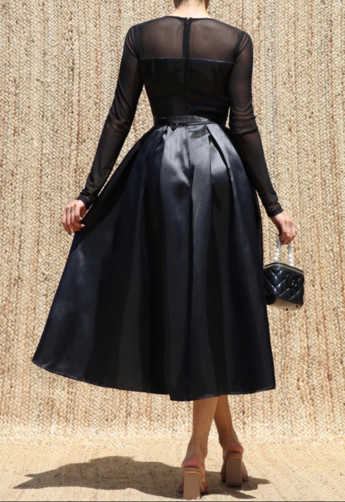 Valeria Elegant Midi Dress