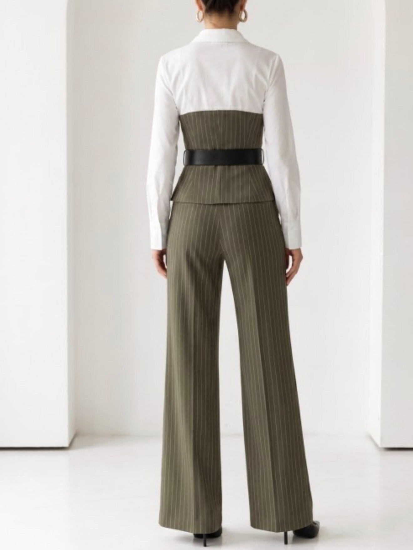 Azucena Elegant Set