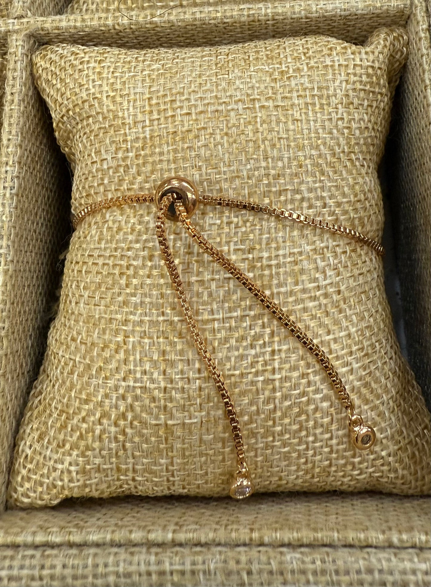 Good Vibes Zirconias Bracelet Ajustable Gold Platted