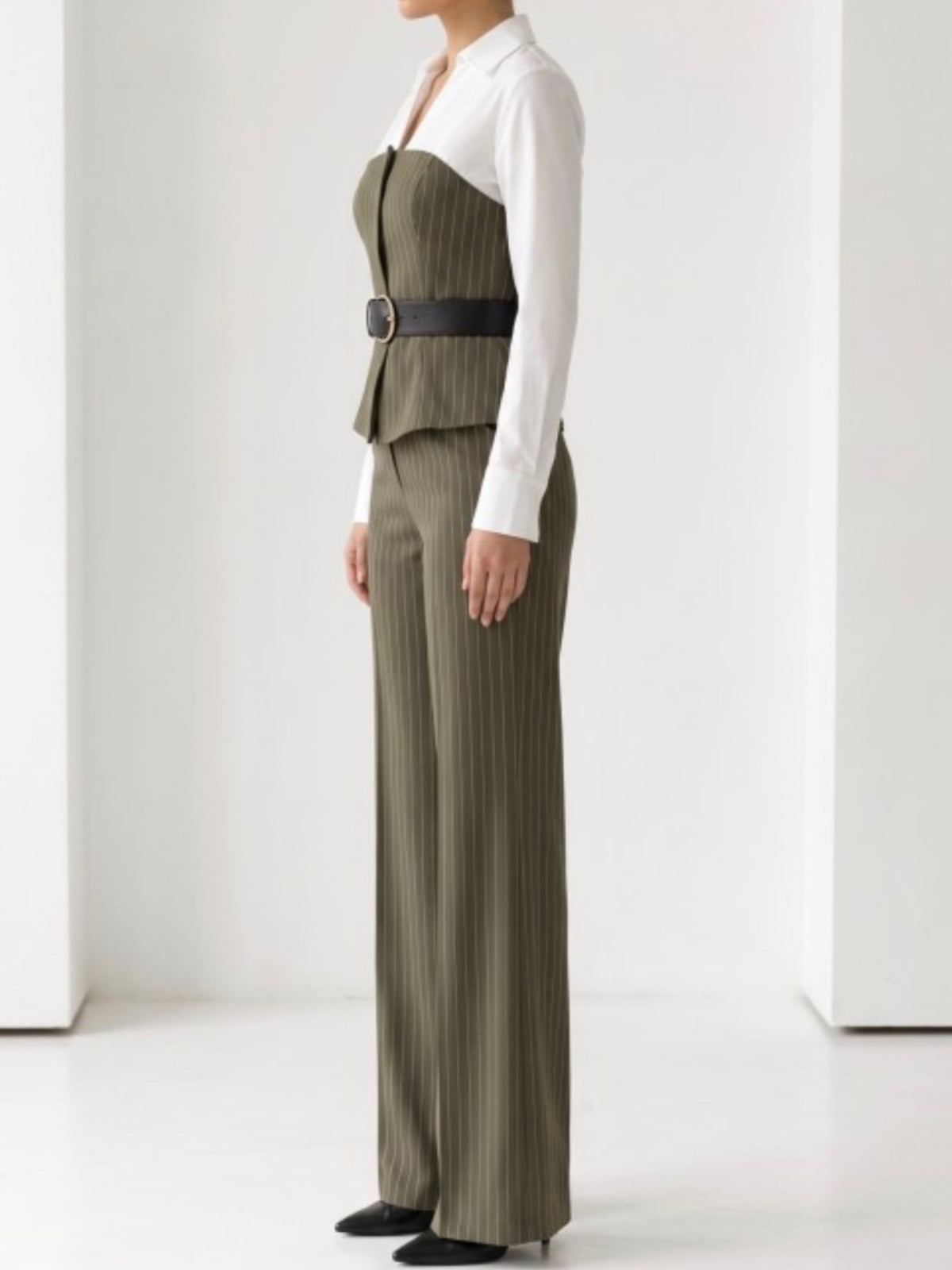 Azucena Elegant Set