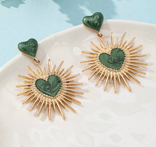 Luna Green Hearts
