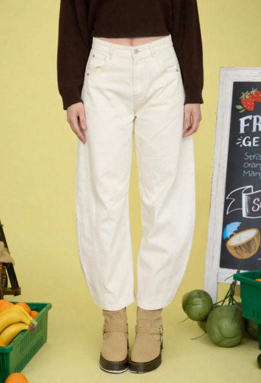 Alexa Barrell Jeans