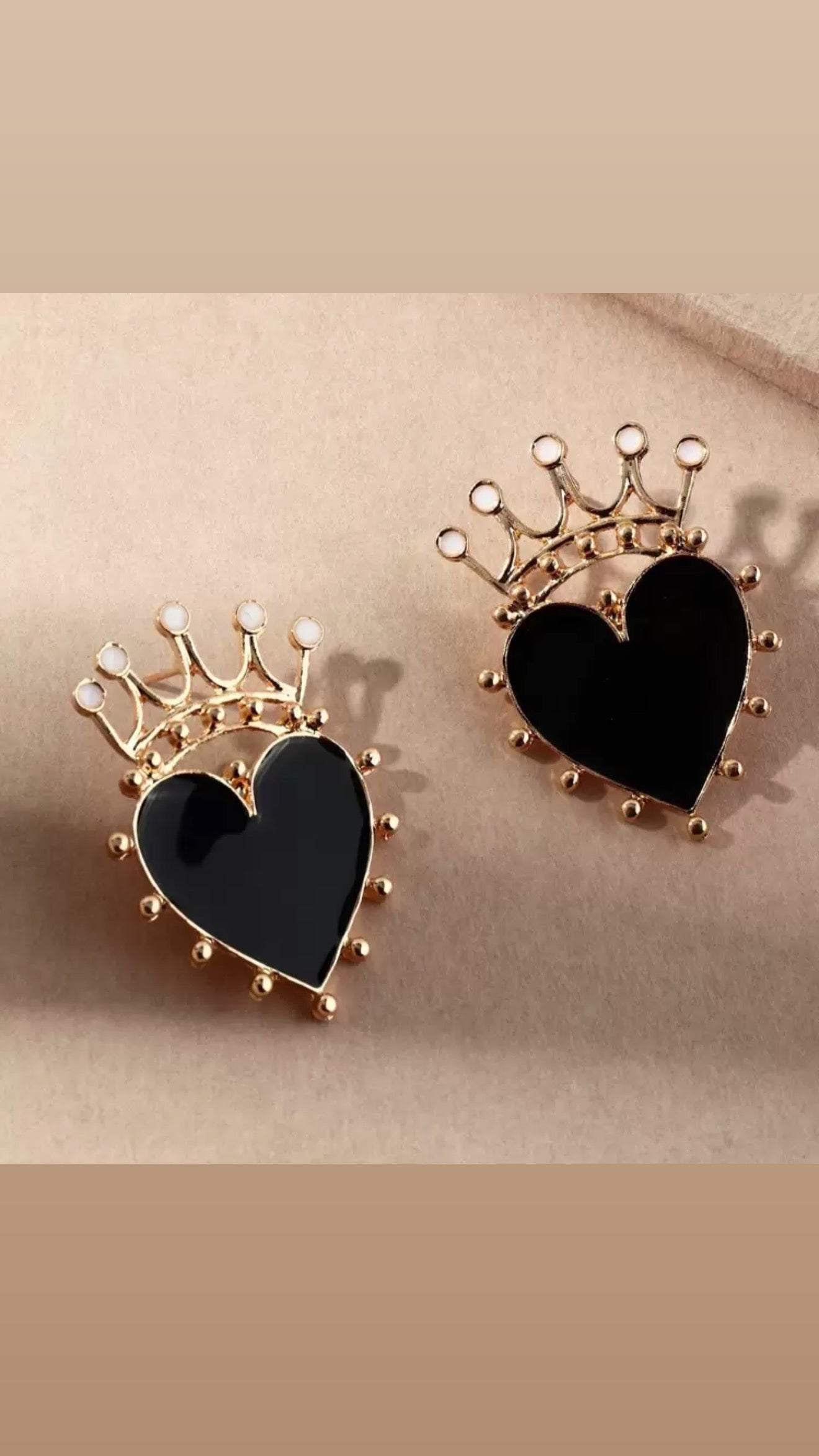 Coqueta Hearths Black Earrings
