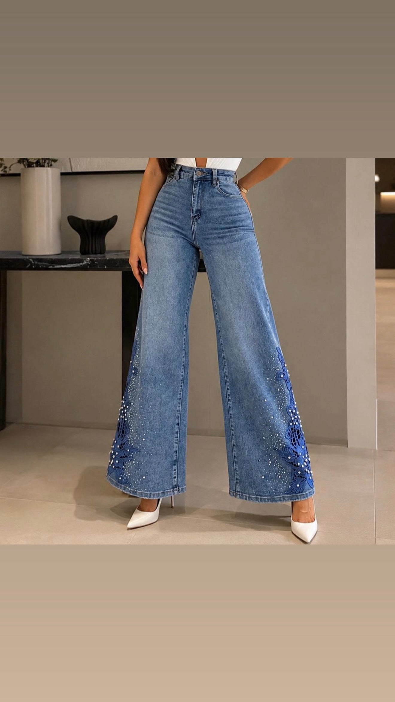 Catalina Embroidery Blue Jeans